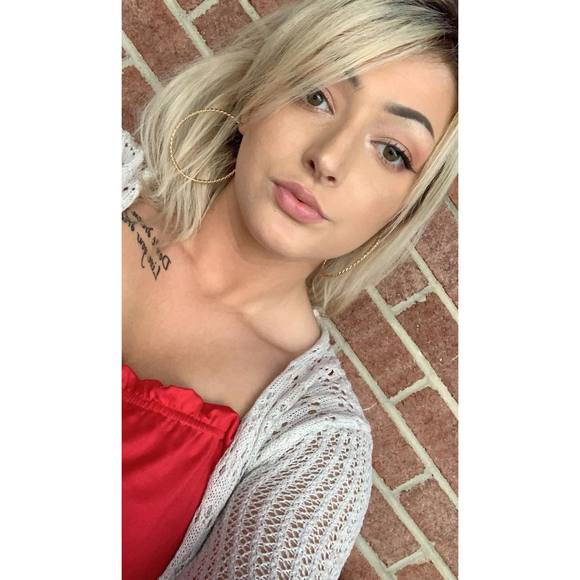 hollylynn98